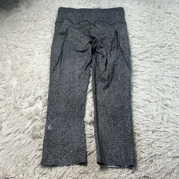 Lululemon Fast & Free Crop II (Nulux 19") Fractal Dark Starlight Black - Picture 4 of 6